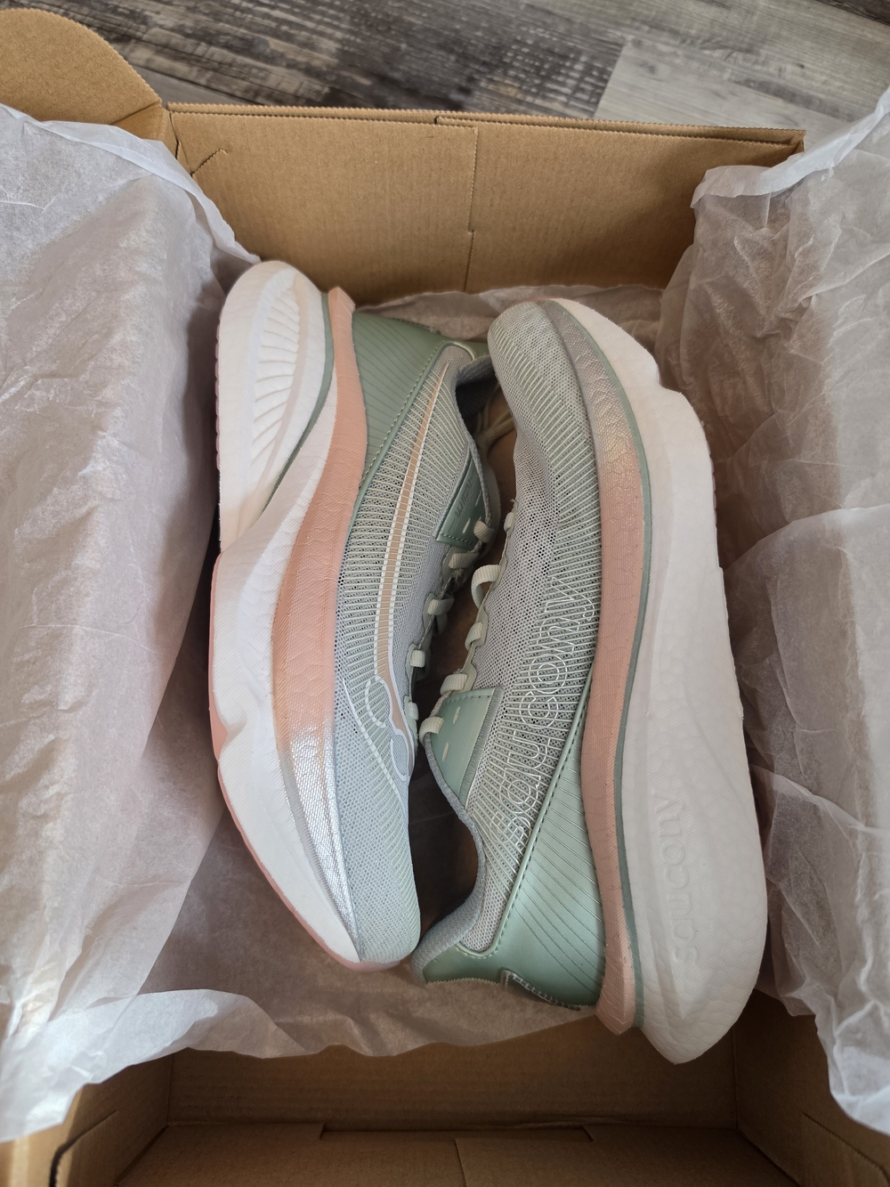 Saucony Endorphin Azura - Picture 6 of 6